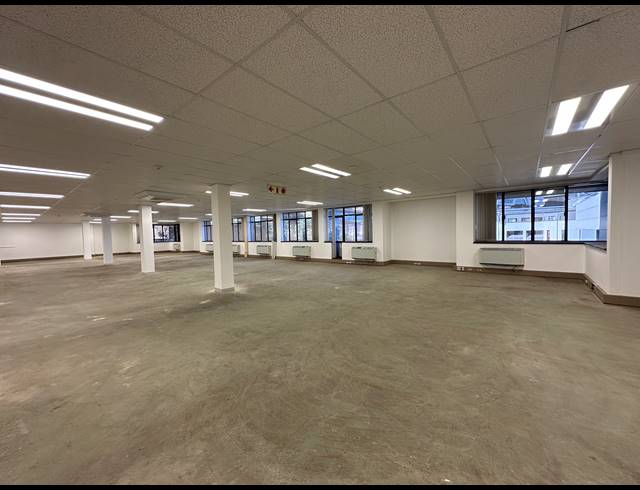 1,731M² OFFICE TO LET IN SANDTON CENTRAL